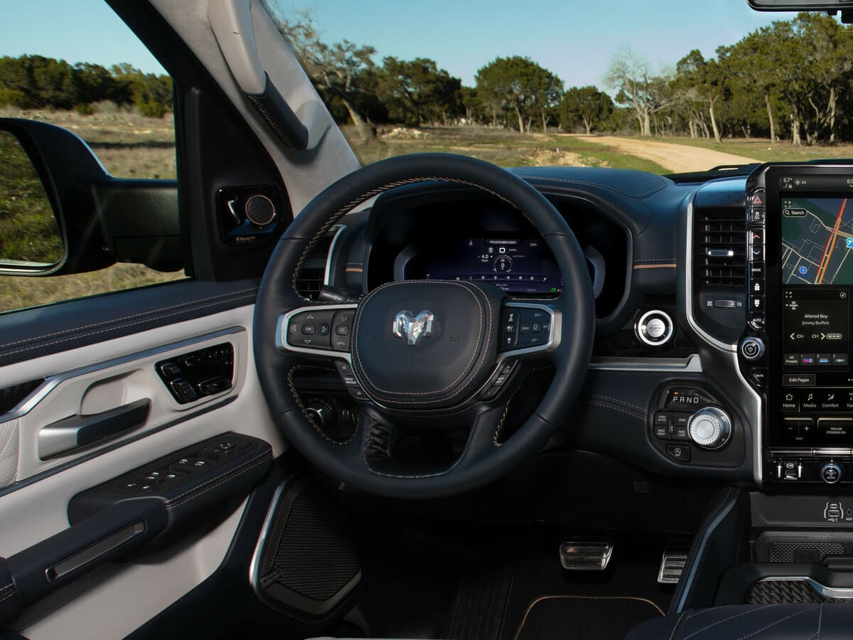 Ram 1500 V Restayling — Sükan