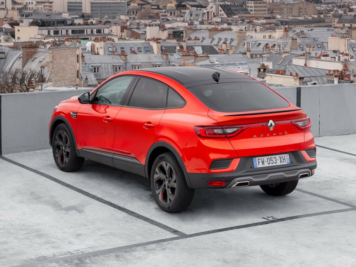 Renault Arkana I — 3/4 arxadan