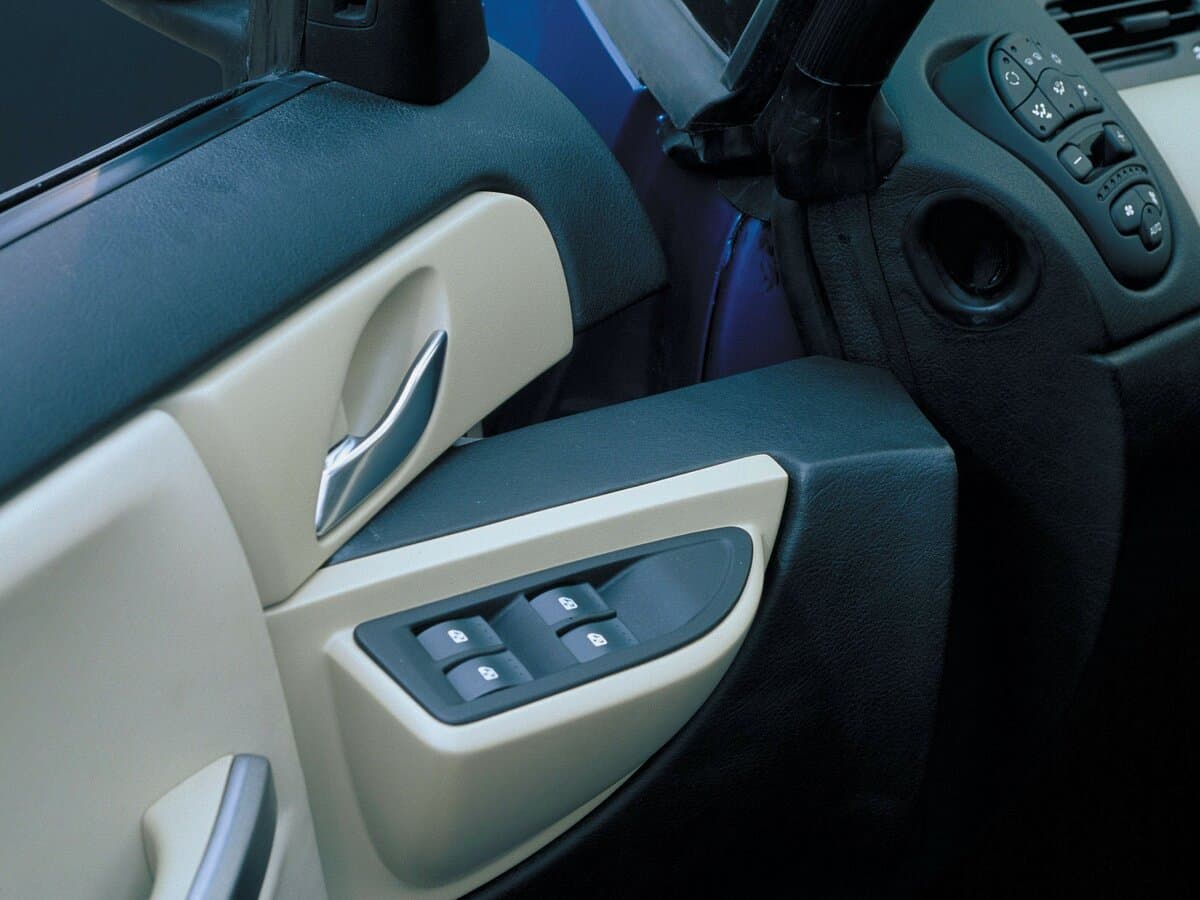 Renault Avantime 2001 – 2003 — Qapı