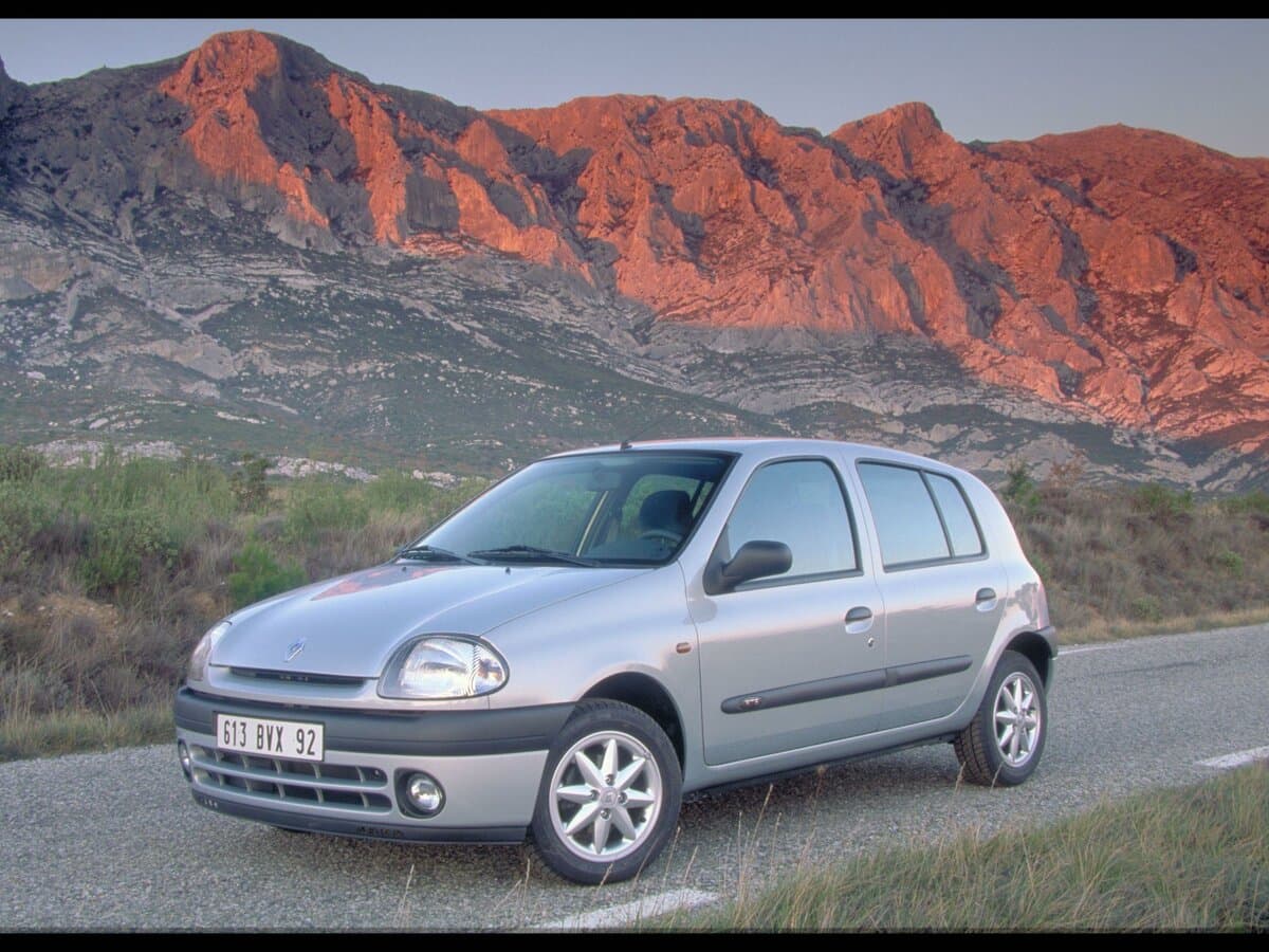 Renault Clio II — Əsas şəkil