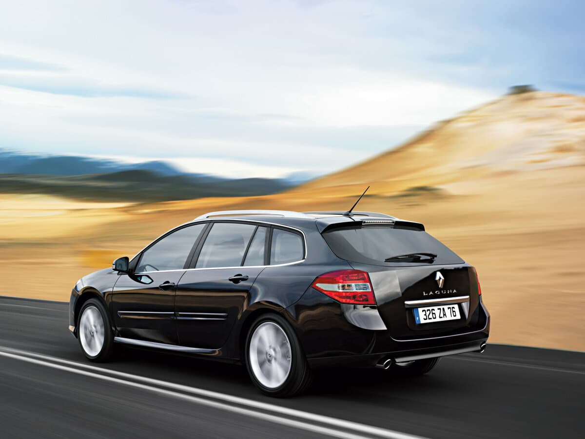 Renault Laguna III — 3/4 arxadan