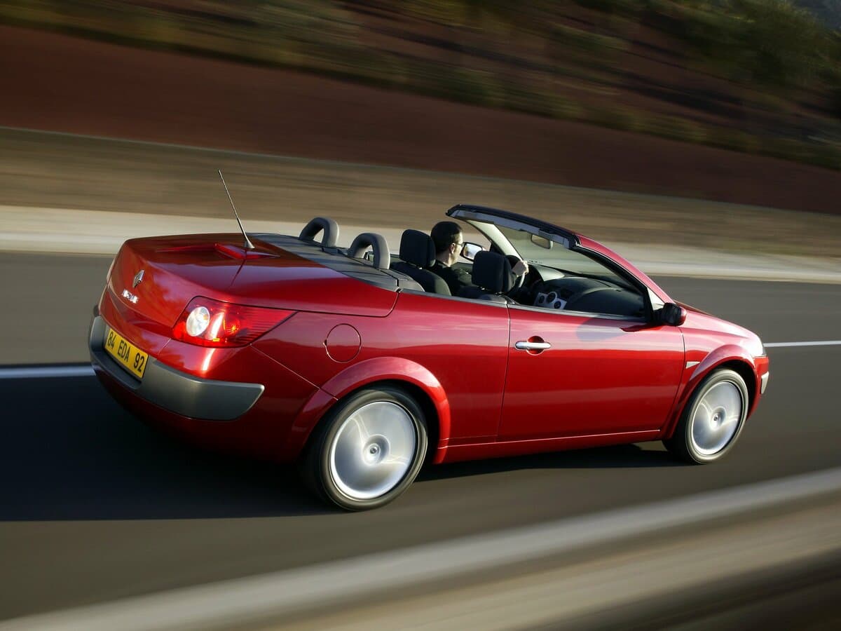 Renault Megane II — 3/4 arxadan