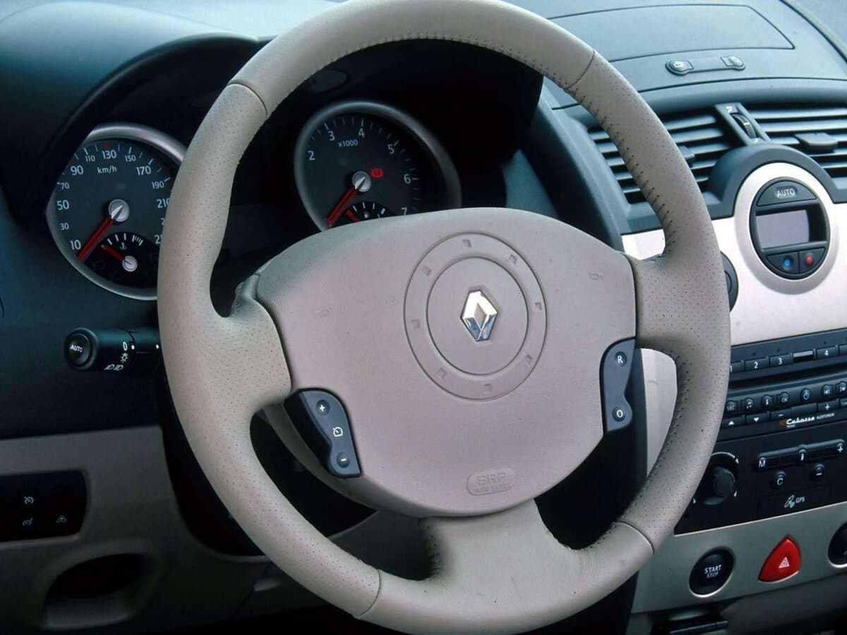 Renault Megane II — Sükan