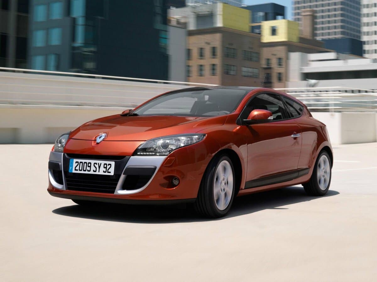 Renault Megane III — Əsas şəkil