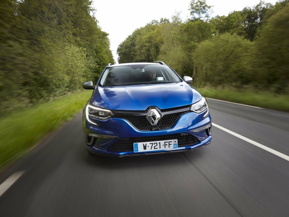 Renault Megane IV — Öndən