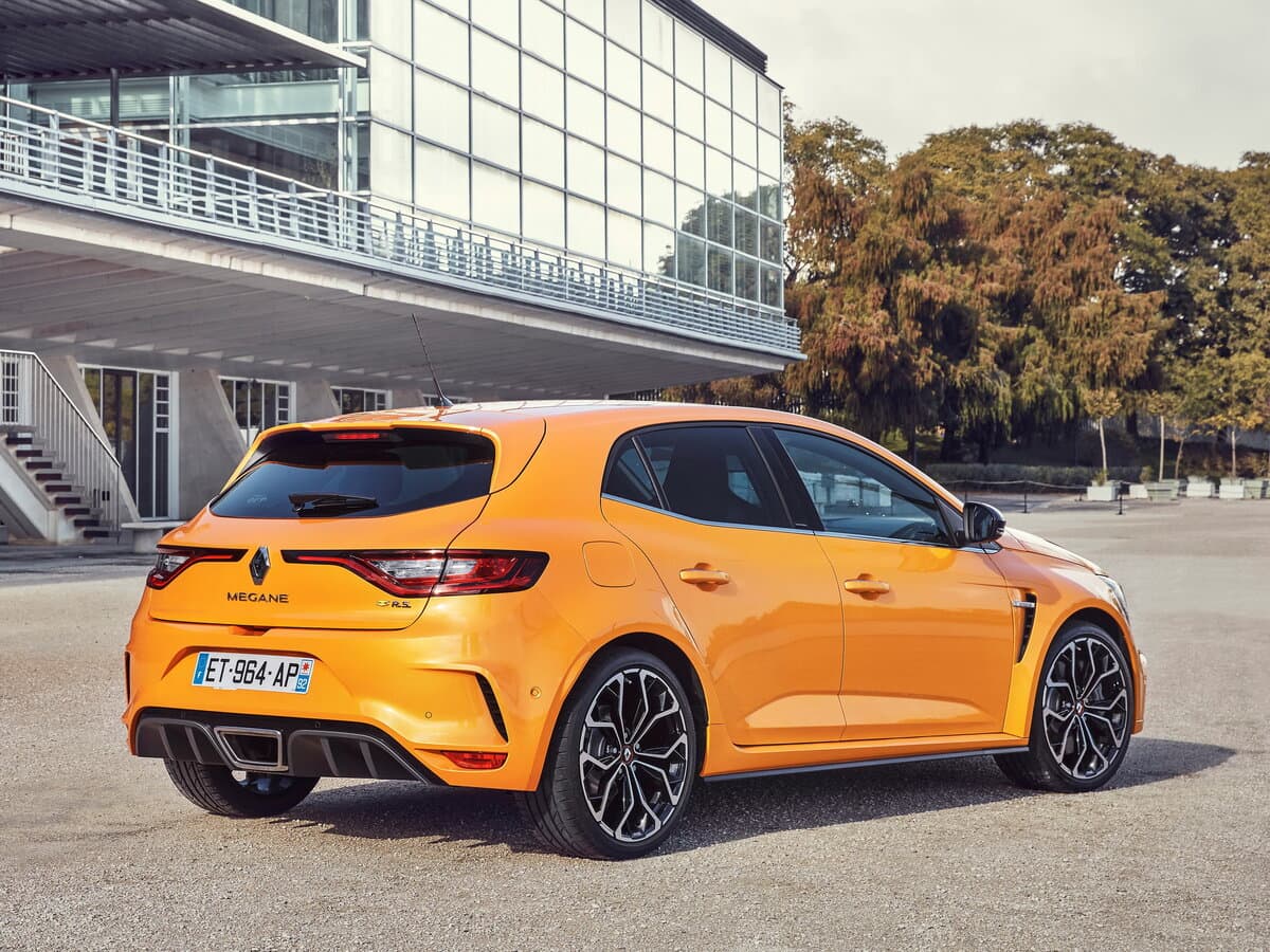 Renault Megane RS IV — 3/4 arxadan