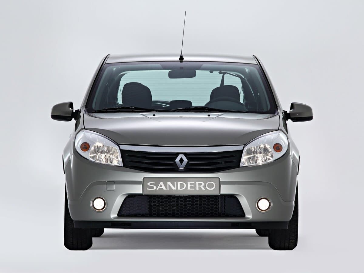 Renault Sandero I — Öndən
