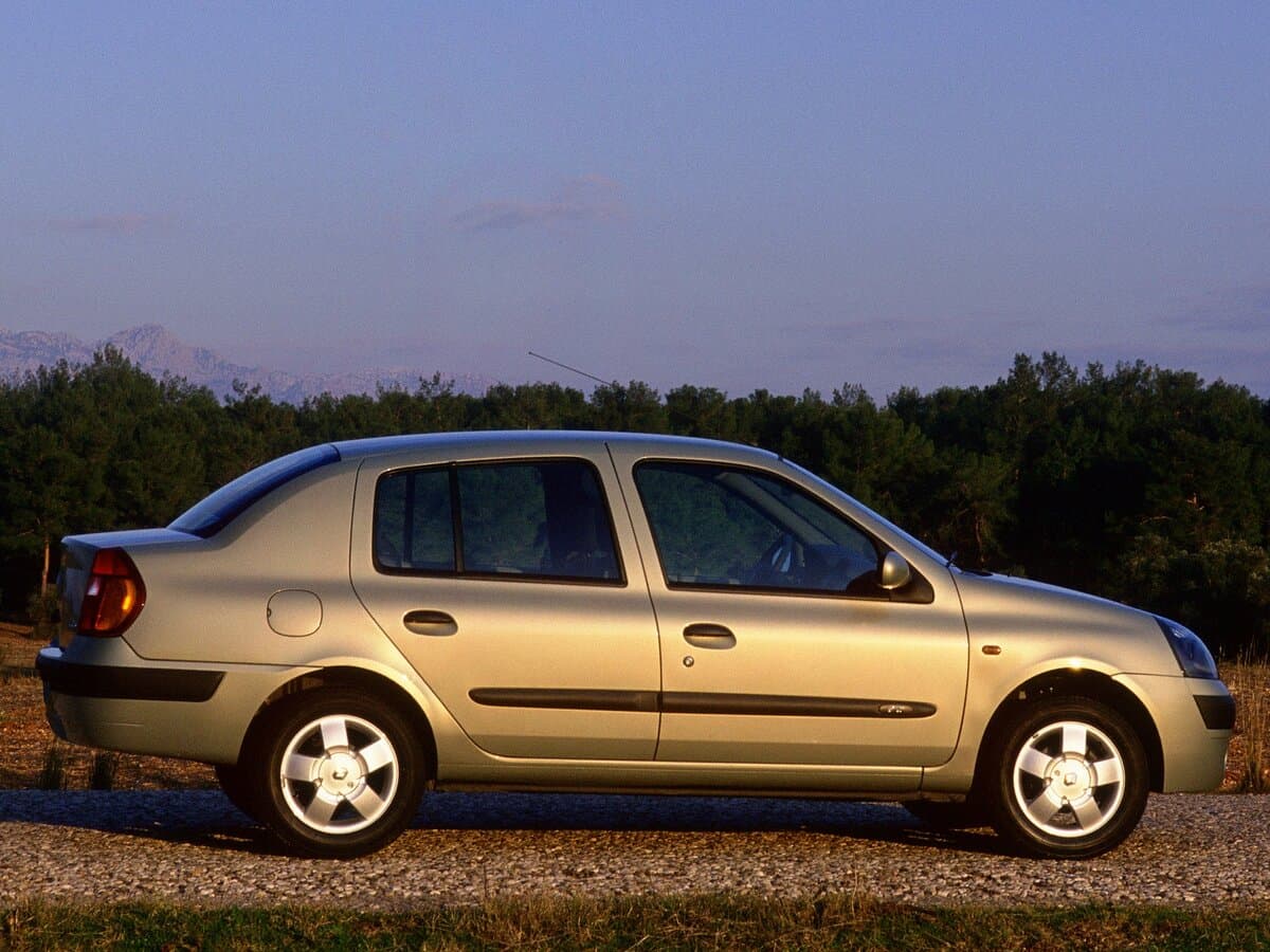 Renault Symbol I Restayling — Yandan