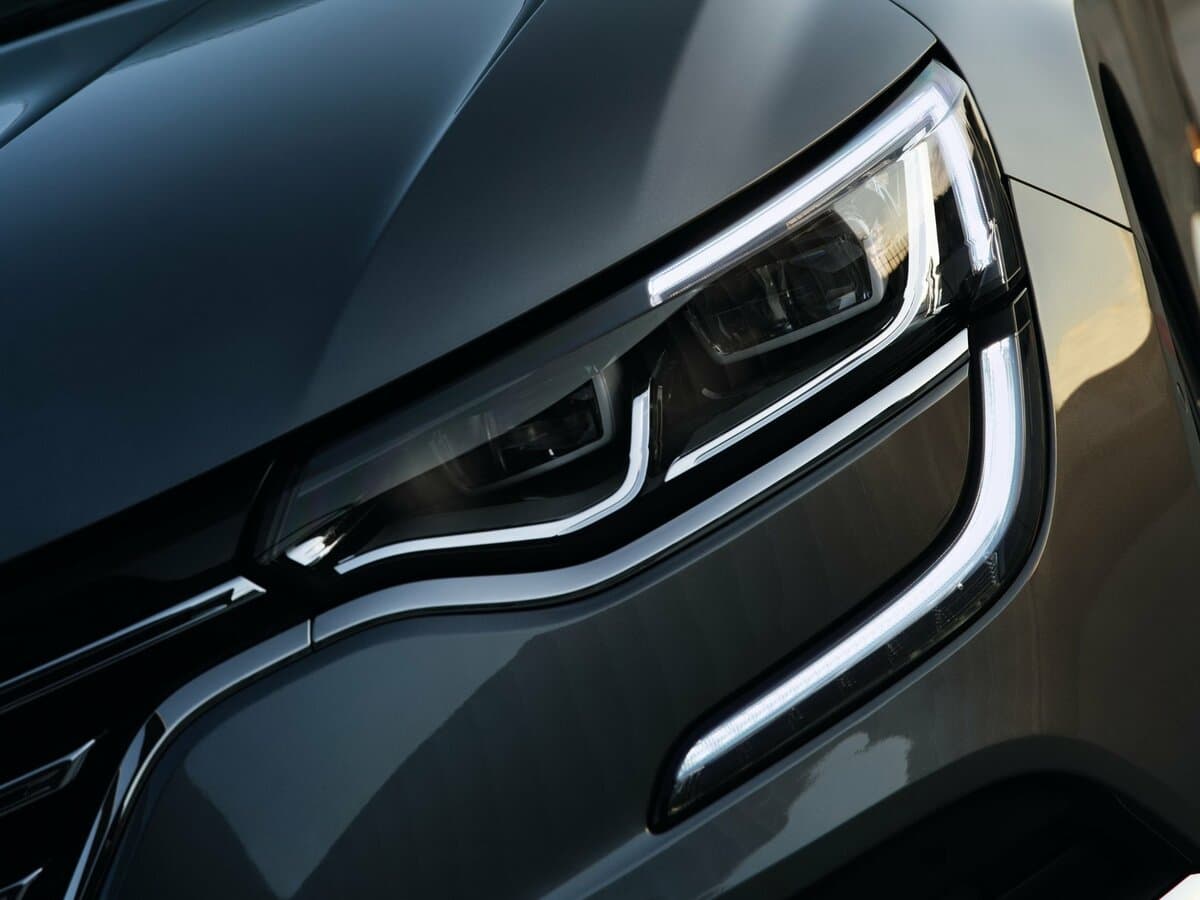 Renault Talisman I — Fara