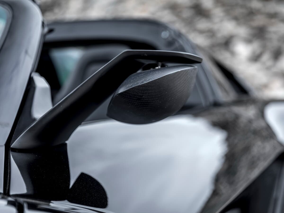 Rezvani Beast I — Yan güzgü