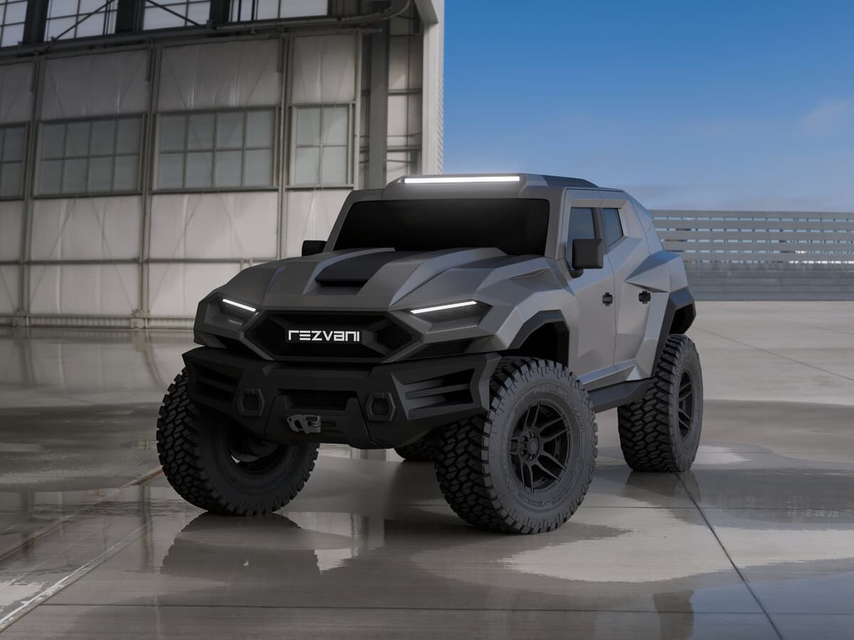 Rezvani Tank III — Öndən