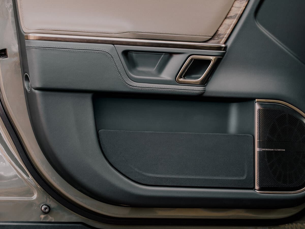 Rivian R1T 2021 – indiyədək — Qapı