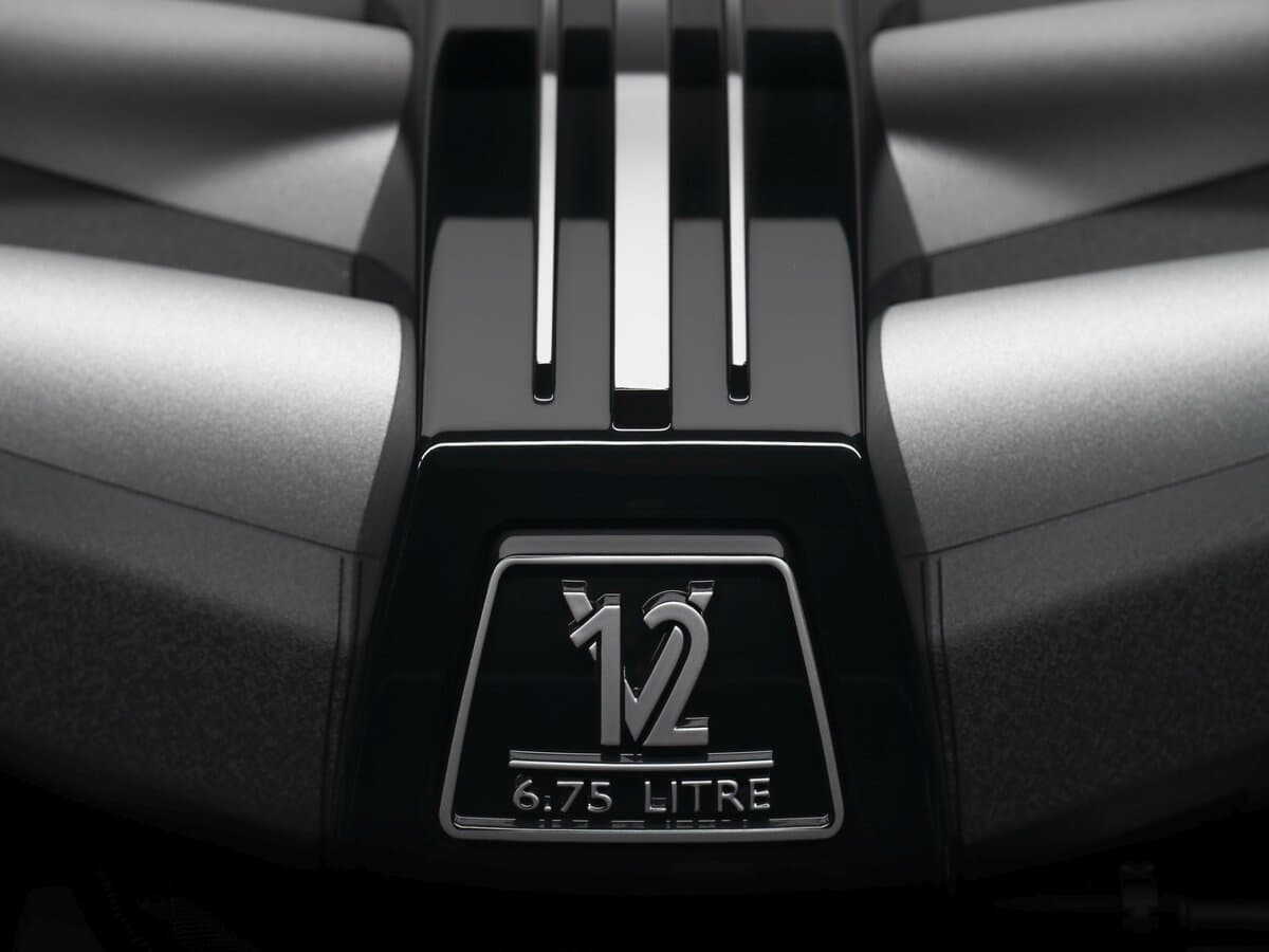 Rolls-Royce Cullinan I (Series I) — Salon, arxadan