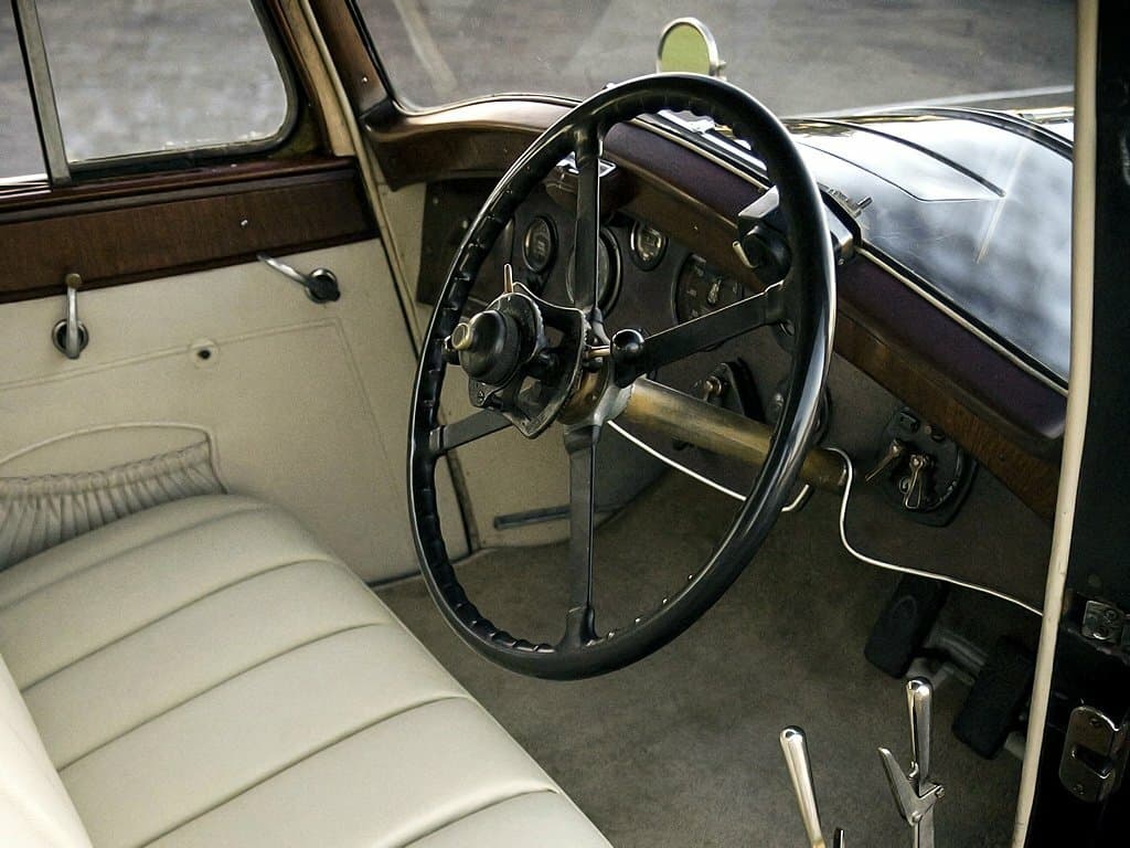 Rolls-Royce Phantom I — Sükan