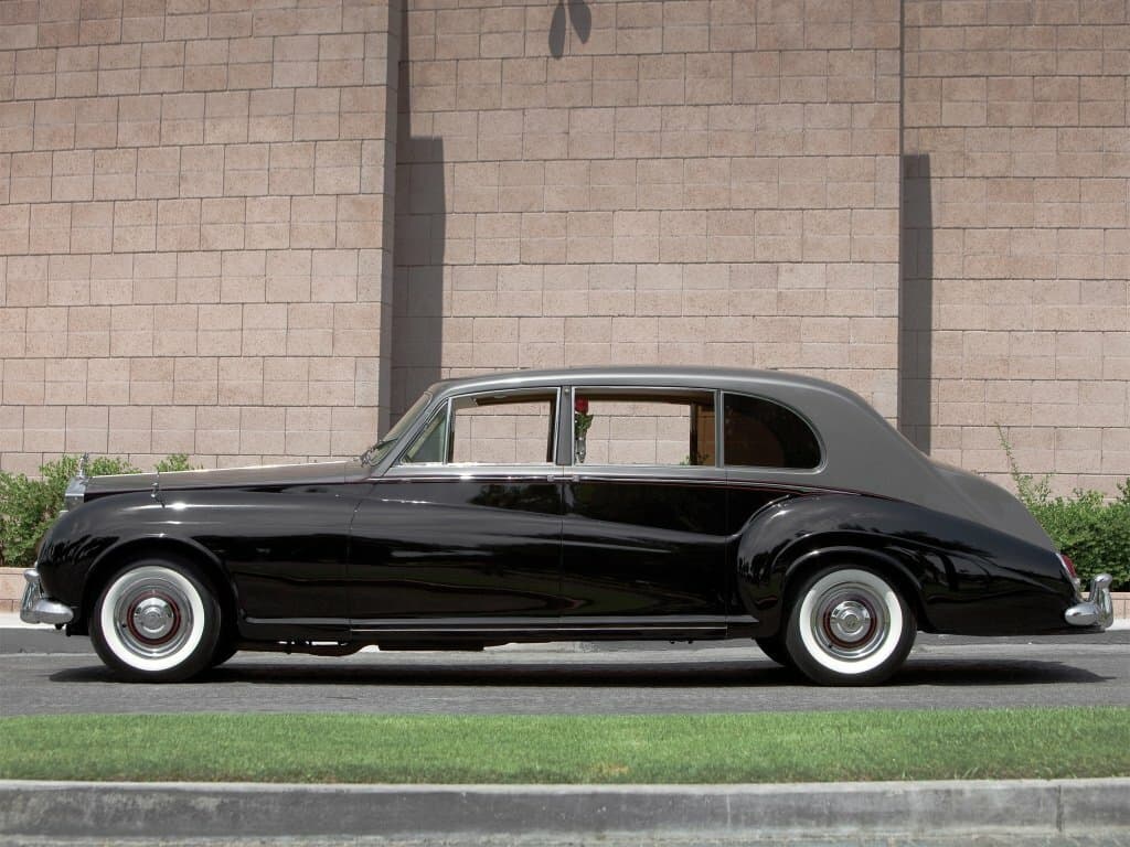 Rolls-Royce Phantom V — Yandan