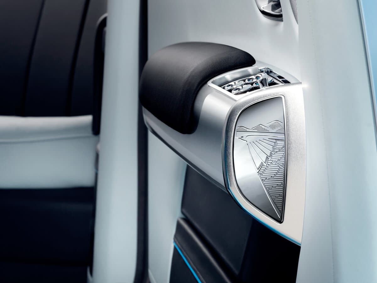 Rolls-Royce Phantom VII Restayling (Series II) — Qapı