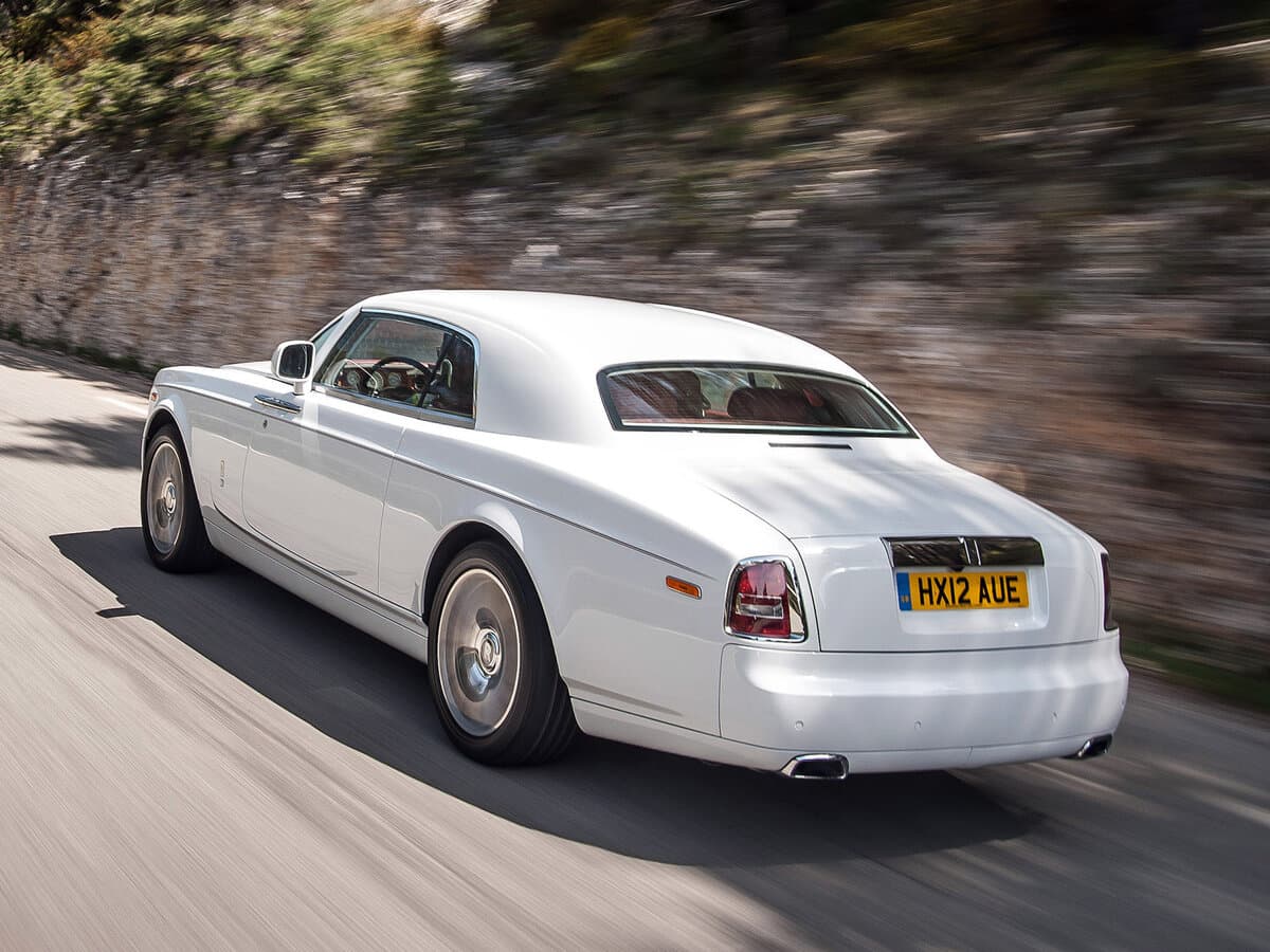 Rolls-Royce Phantom VII Restayling (Series II) — 3/4 arxadan