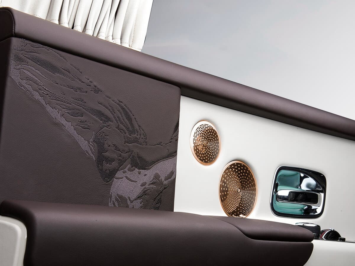 Rolls-Royce Phantom VIII (Series I) — Qapı