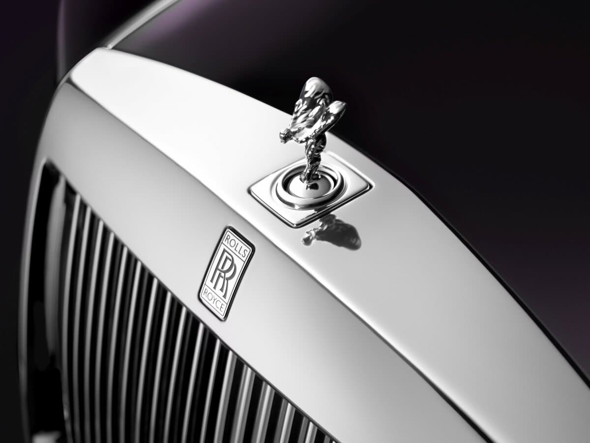 Rolls-Royce Phantom VIII (Series I) — Salon, öndən