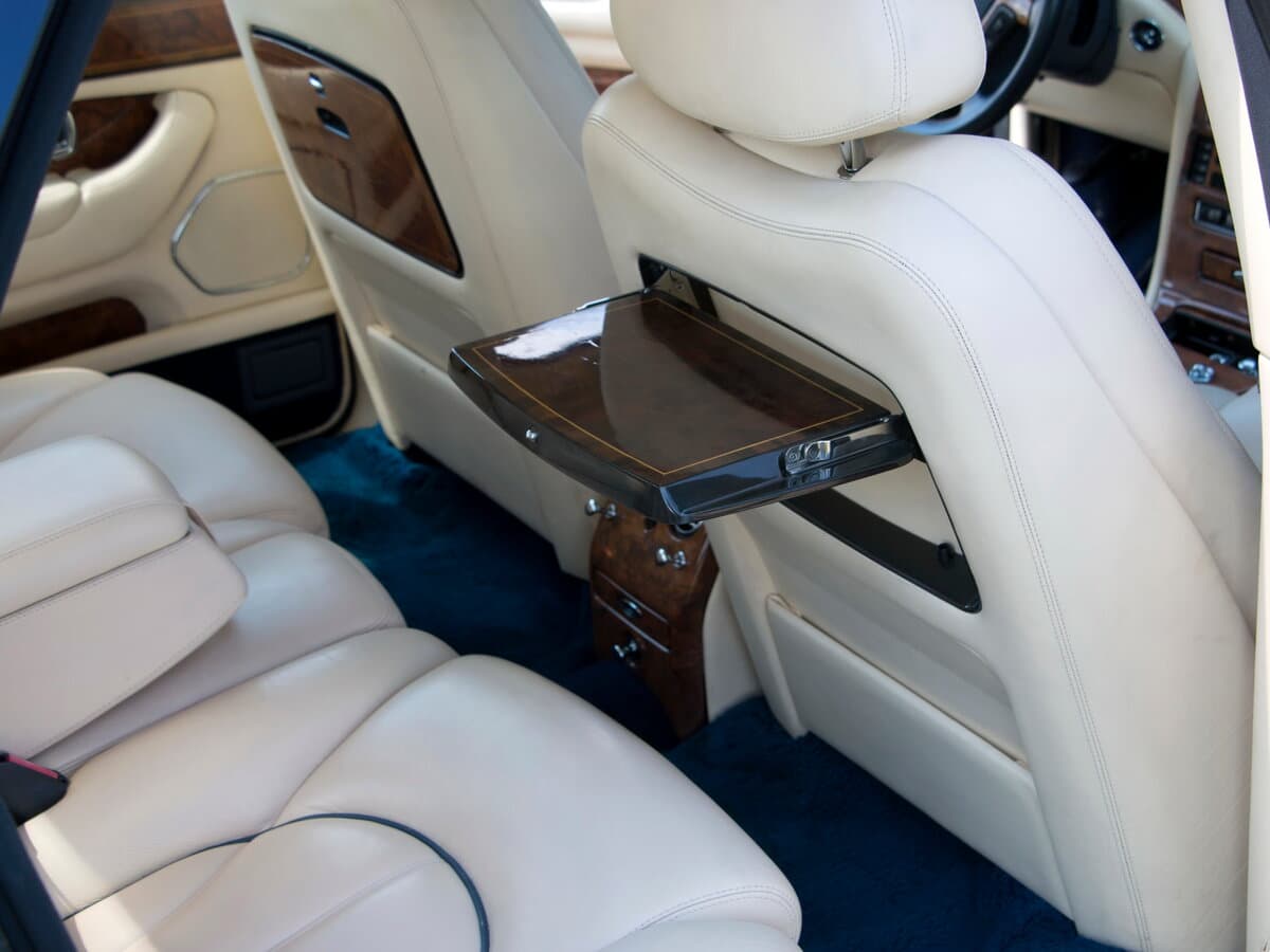 Rolls-Royce Silver Seraph 1998 – 2002 — Salon, öndən