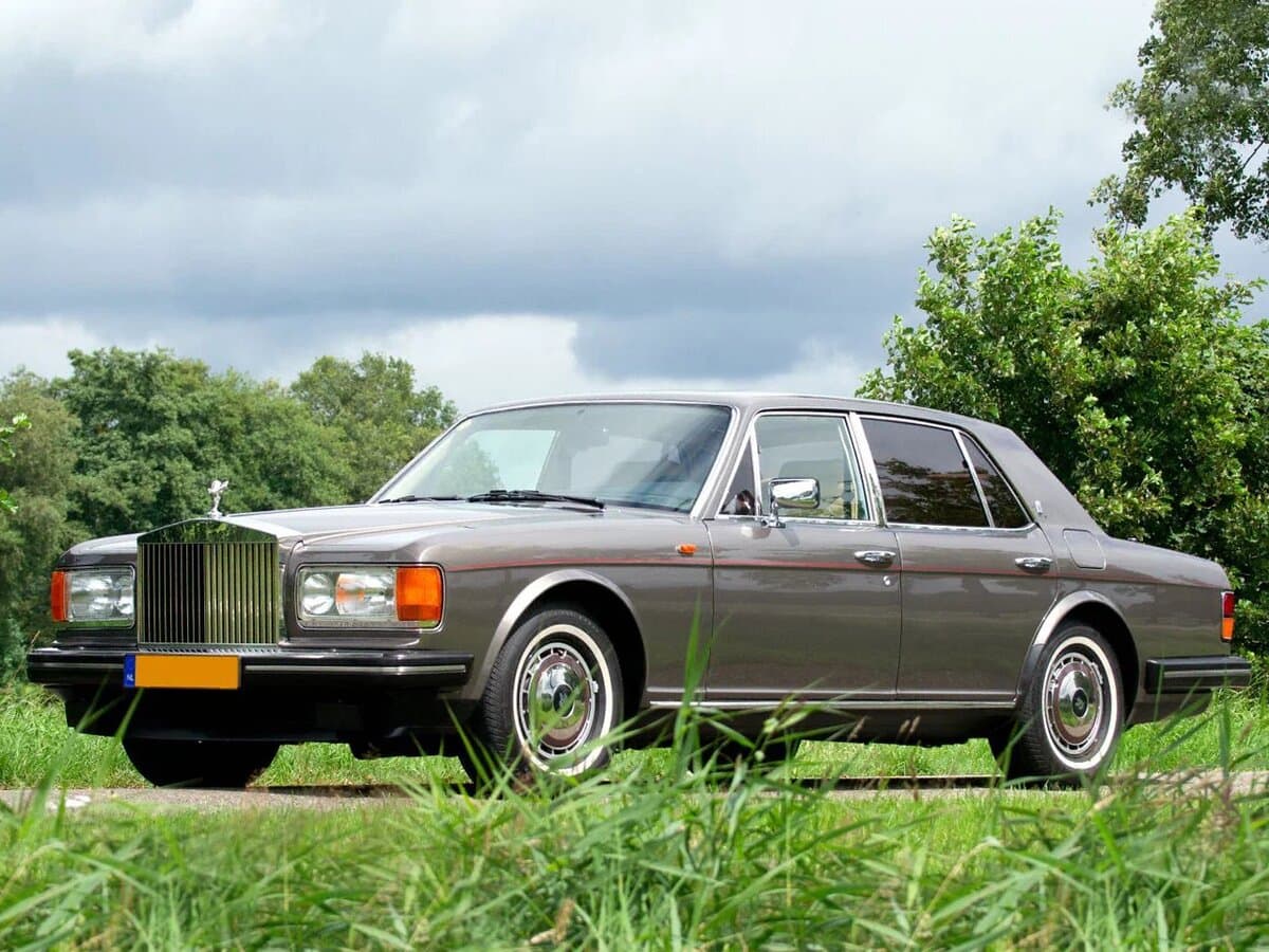 Rolls-Royce Silver Spirit Mark II — Əsas şəkil