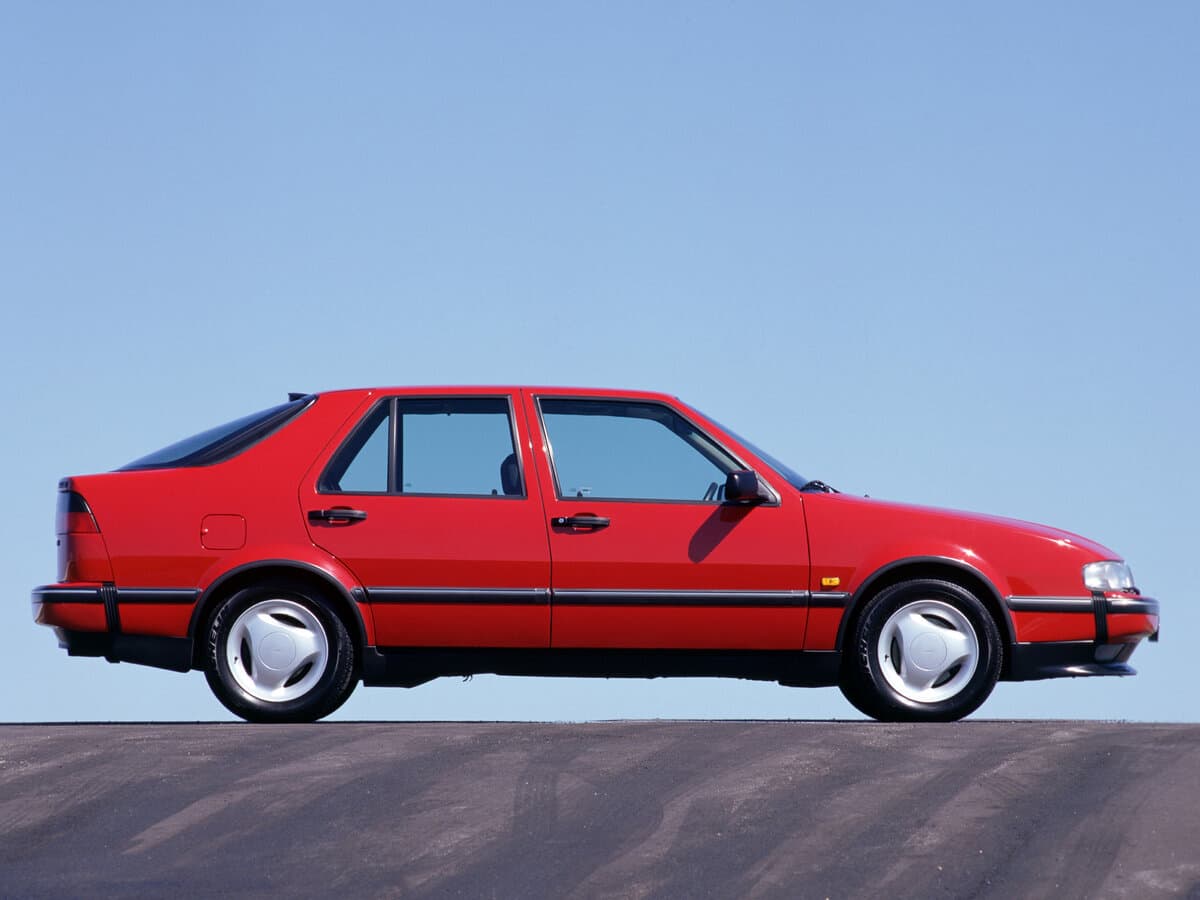 Saab 9000 I Restayling — Yandan