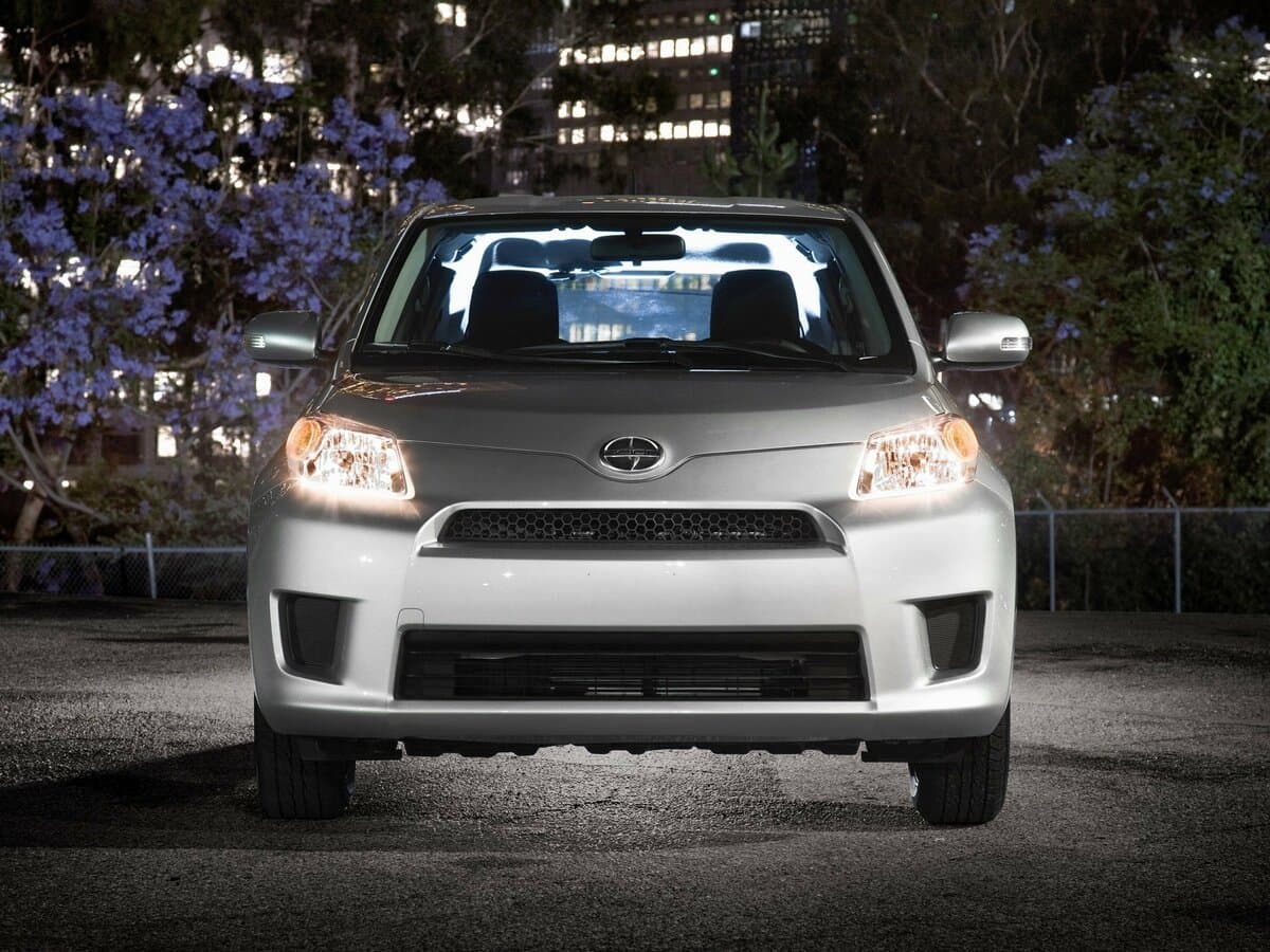 Scion xD 2008 – 2014 — Öndən
