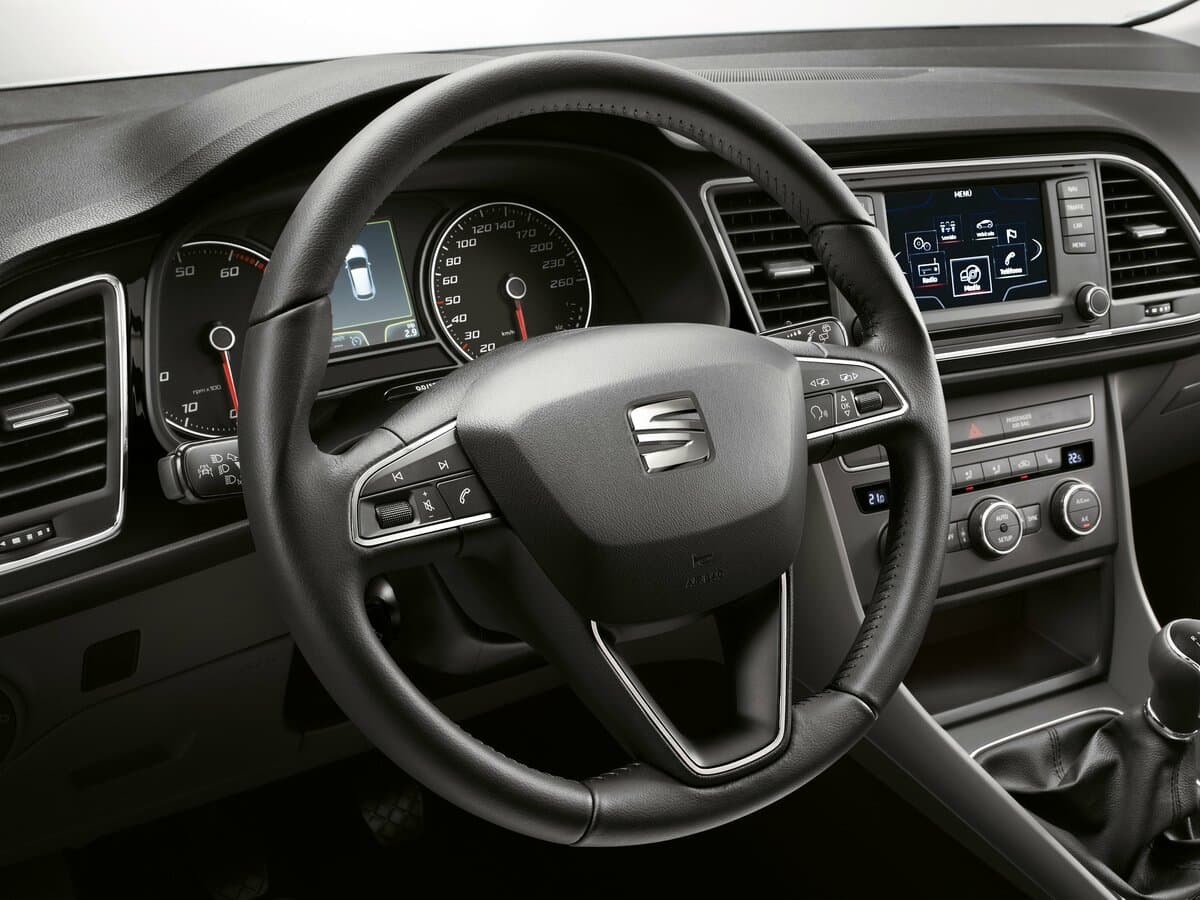SEAT Leon III — Sükan