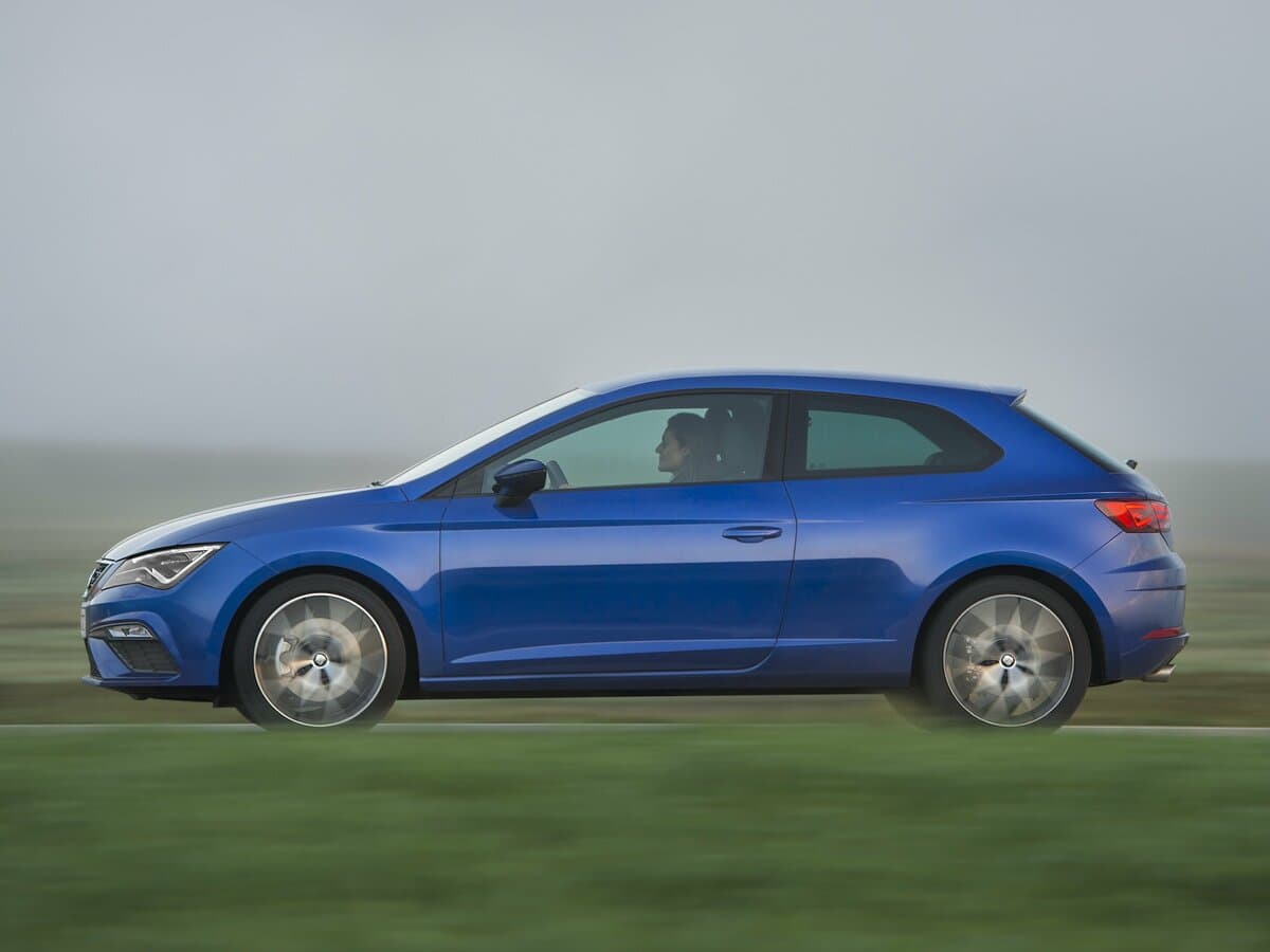 SEAT Leon III Restayling — Yandan