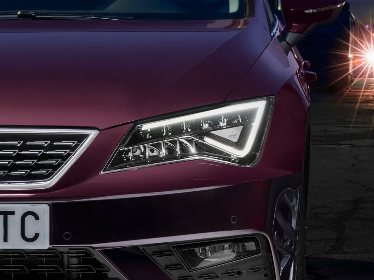 SEAT Leon III Restayling — Fara