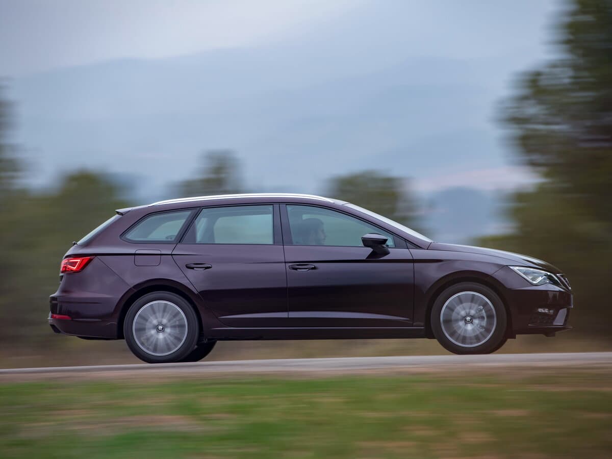 SEAT Leon III Restayling — Yandan