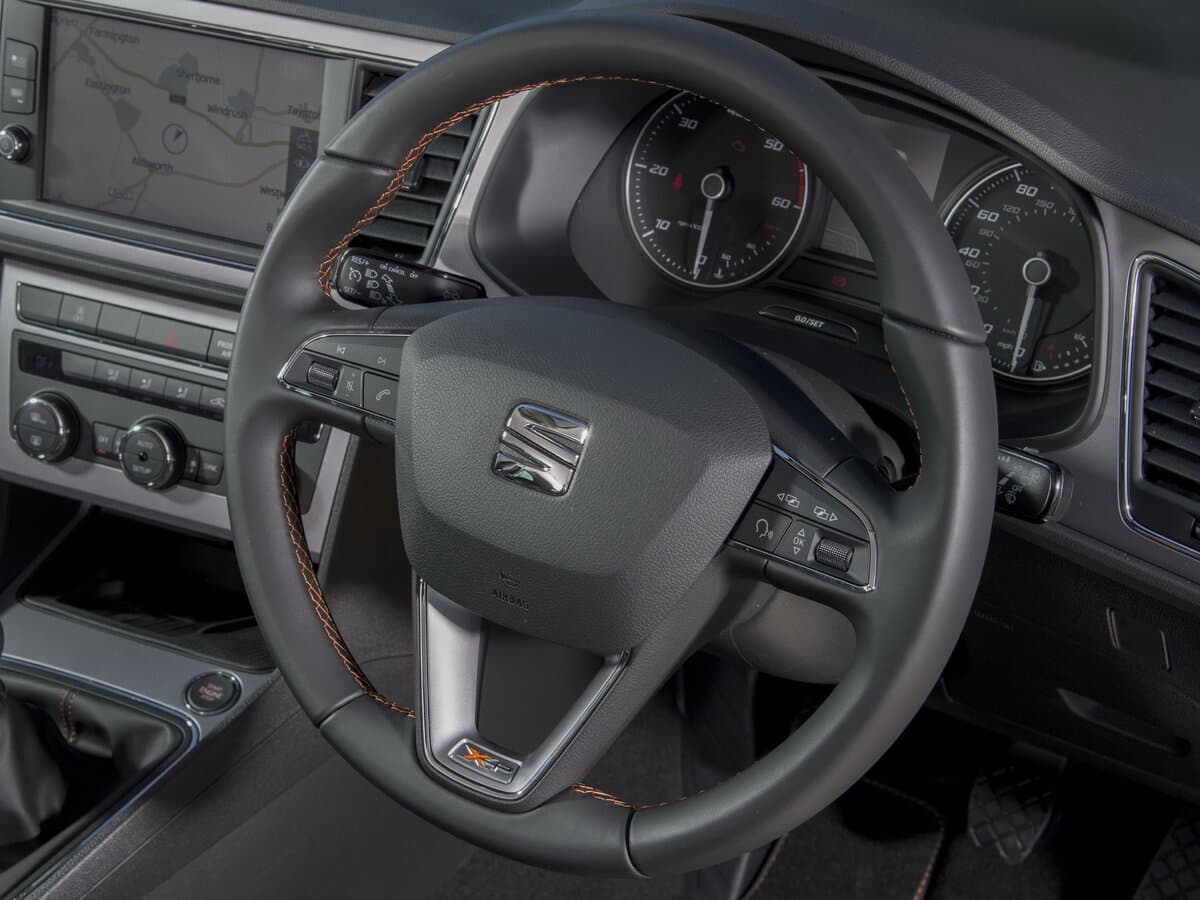 SEAT Leon III Restayling — Sükan