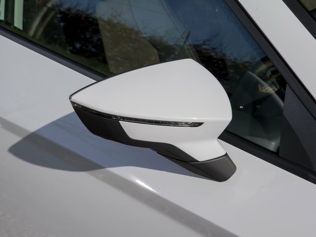 SEAT Leon III Restayling — Yan güzgü