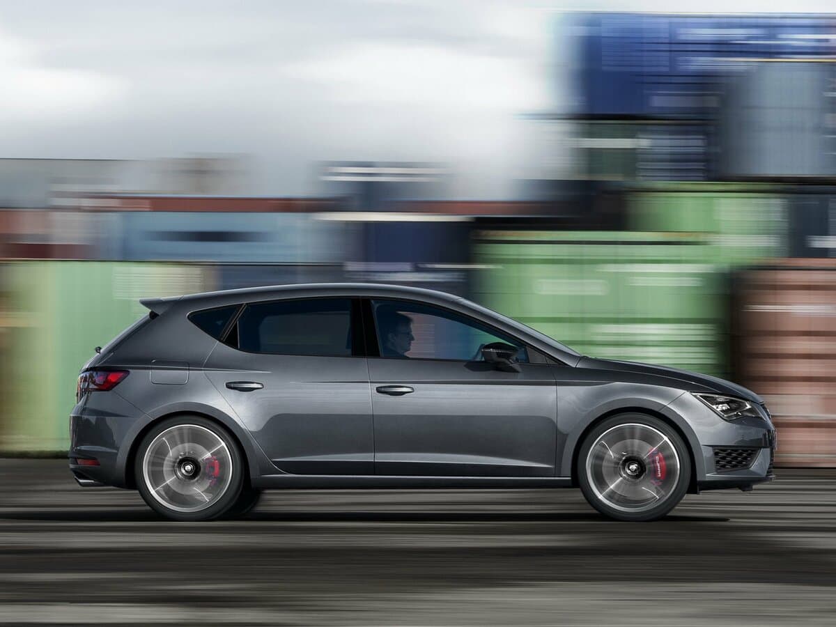 SEAT Leon Cupra III — Yandan