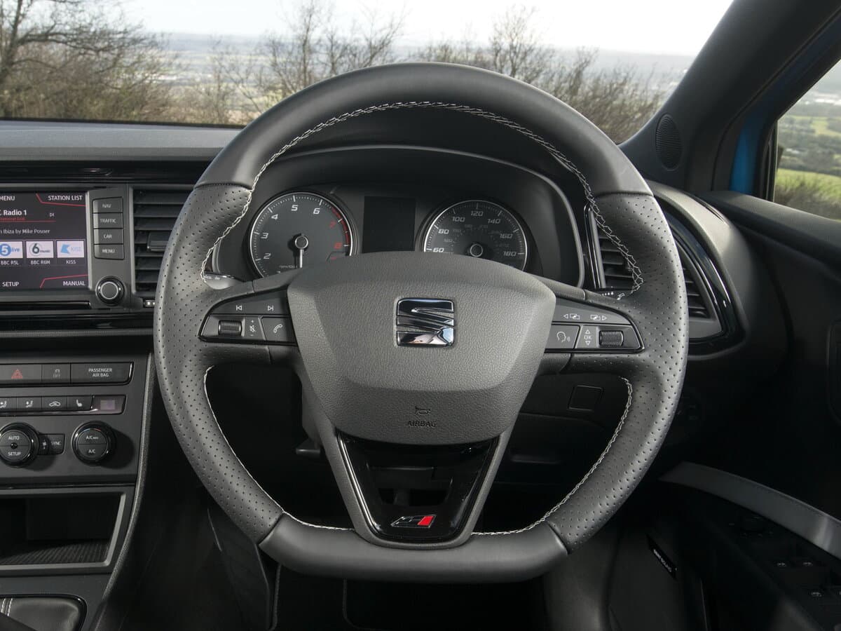 SEAT Leon Cupra III — Sükan