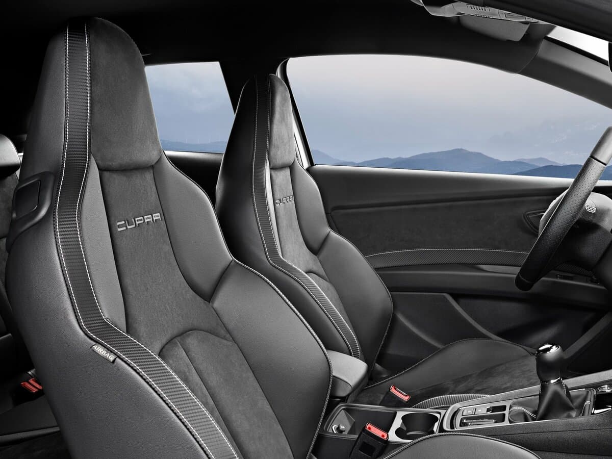 SEAT Leon Cupra III Restayling — Salon, öndən