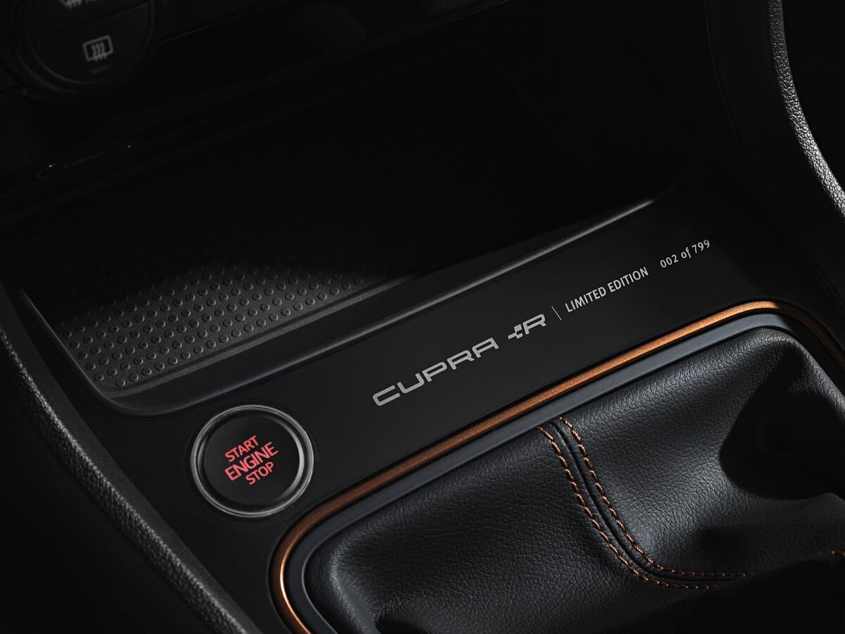 SEAT Leon Cupra III Restayling — Salon, öndən