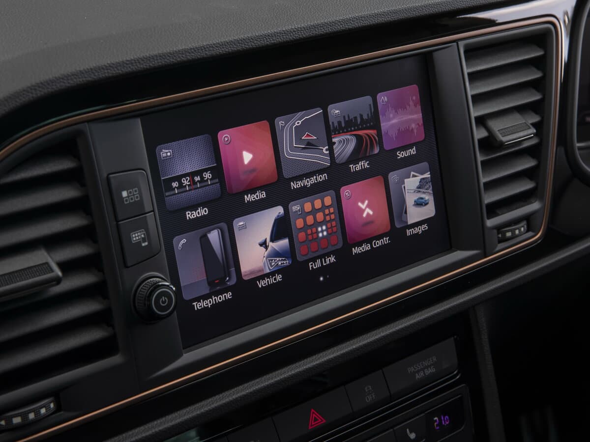 SEAT Leon Cupra III Restayling — Salon, öndən