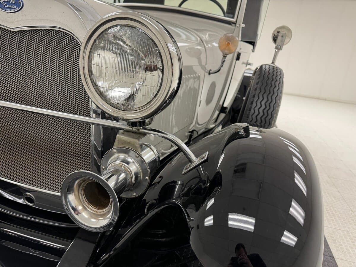 Shay Motors Model A 1979 – 1982 — Fara