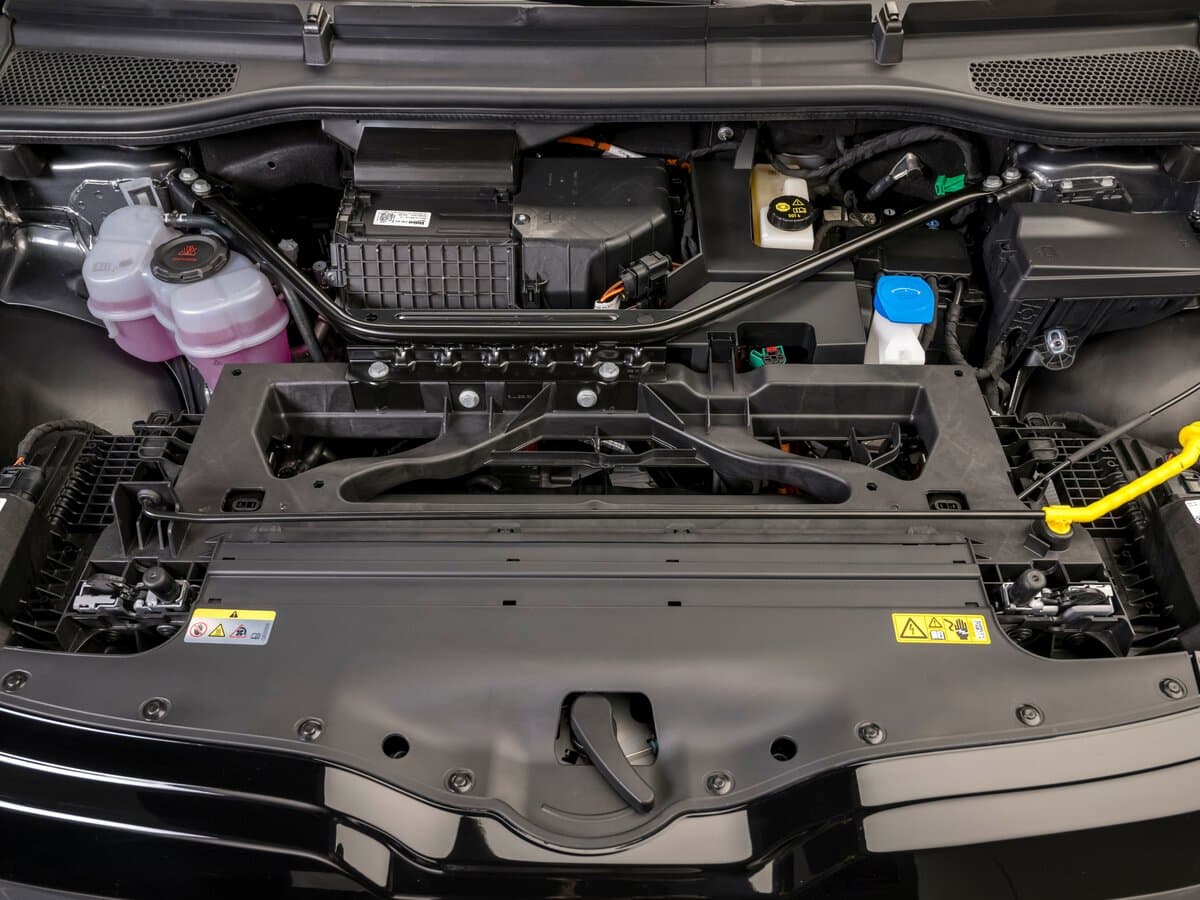 Skoda Elroq 2024 – indiyədək — Salon, arxadan