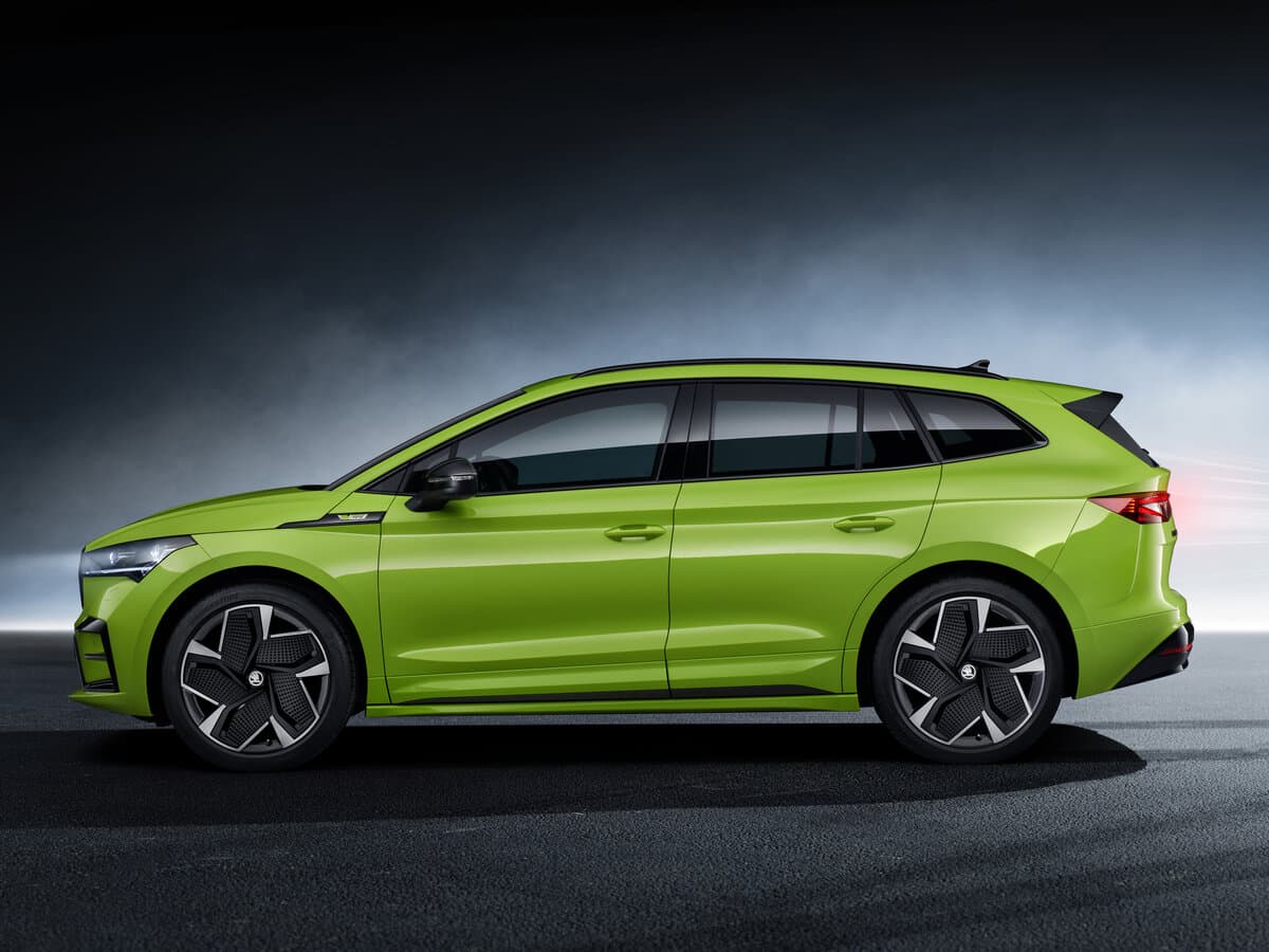 Skoda Enyaq RS I — Yandan