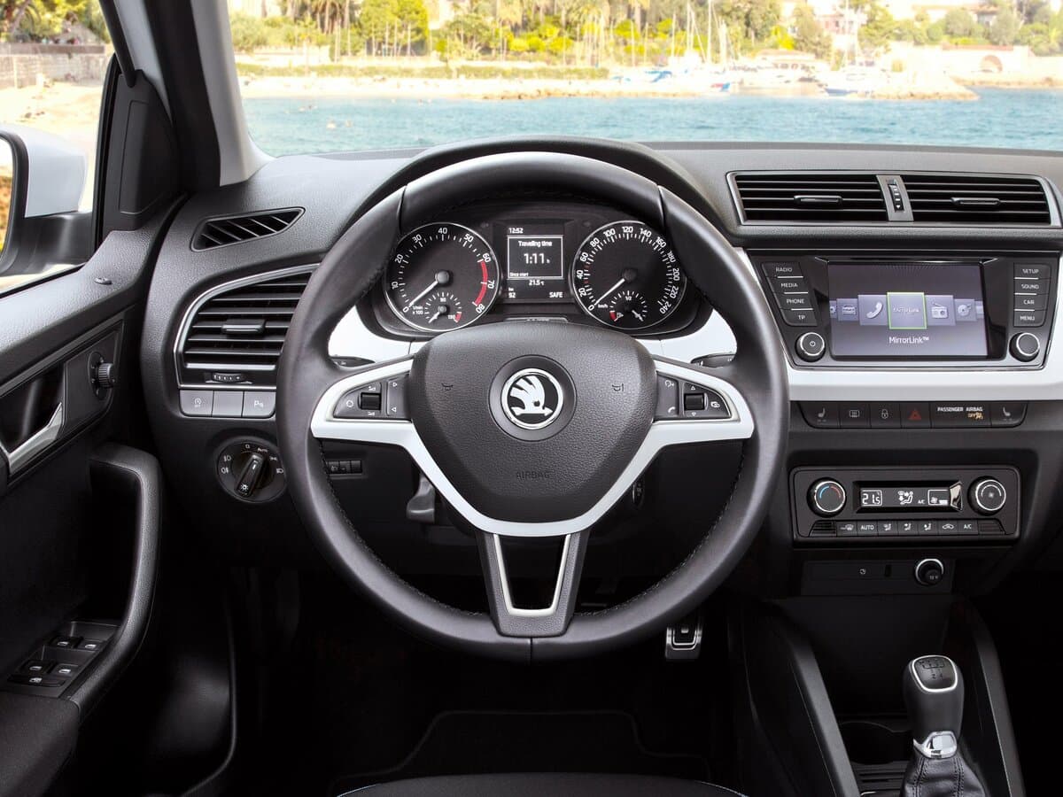 Skoda Fabia III — Sükan