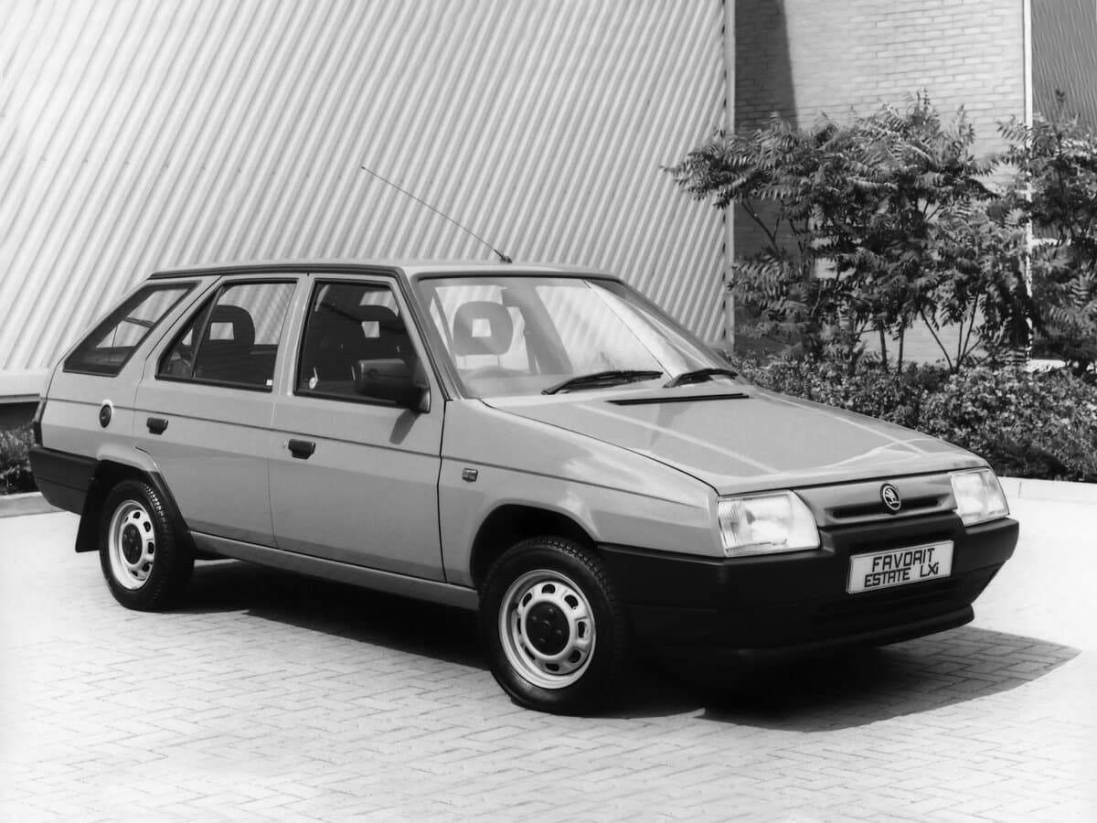 Skoda Favorit 1989 – 2000 — Əsas şəkil