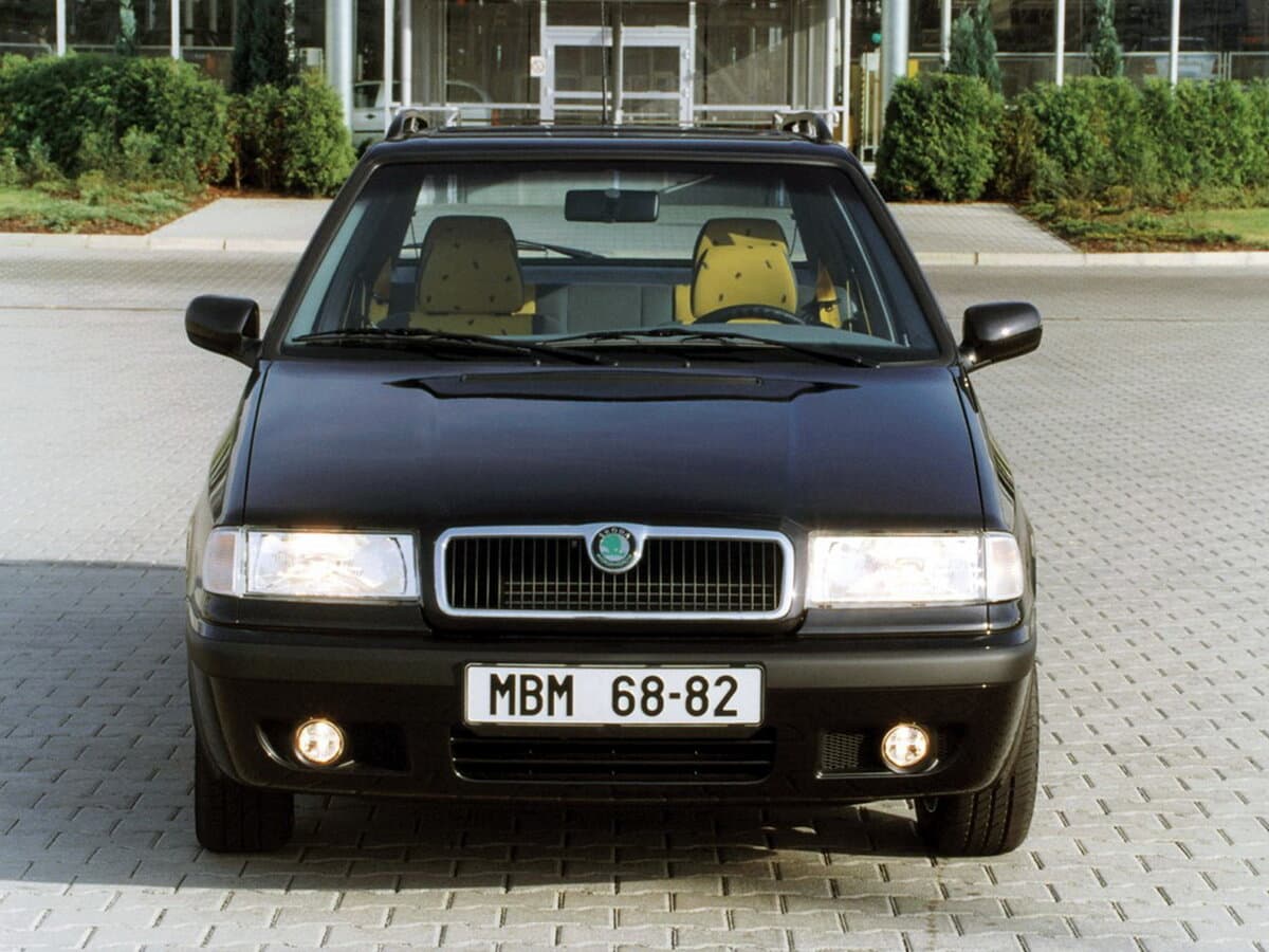 Skoda Felicia I Restayling — öndən görünüş