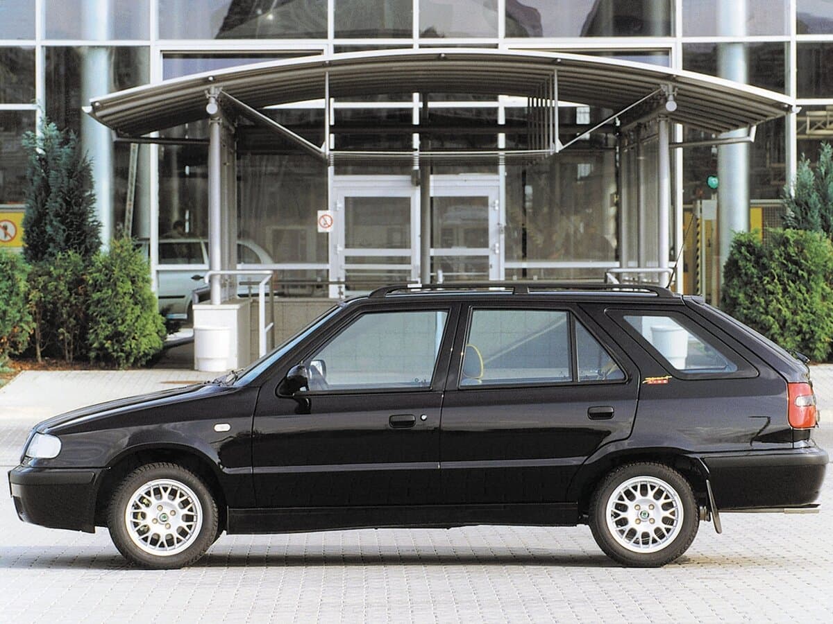 Skoda Felicia I Restayling — Yandan