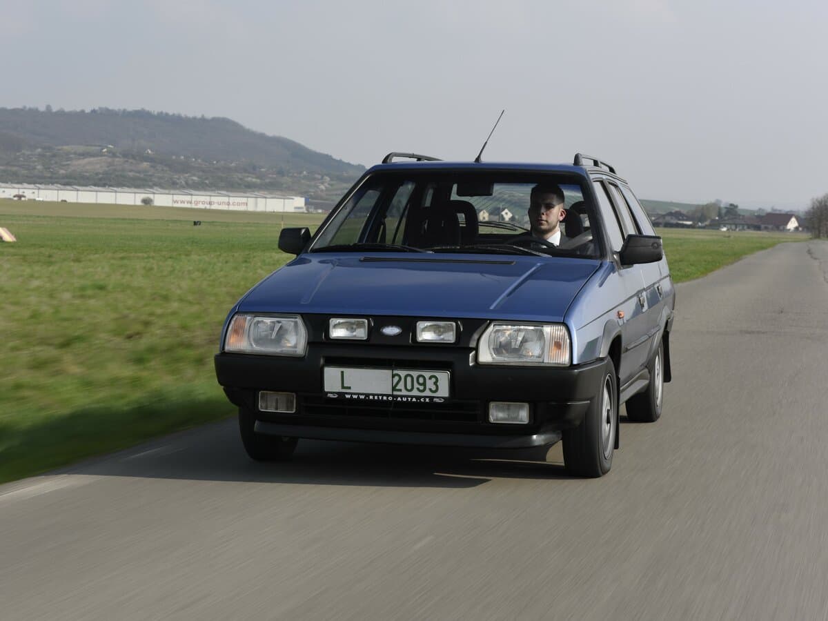 Skoda Forman I — Öndən