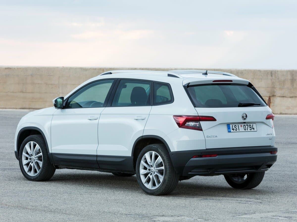 Skoda Karoq I — 3/4 arxadan
