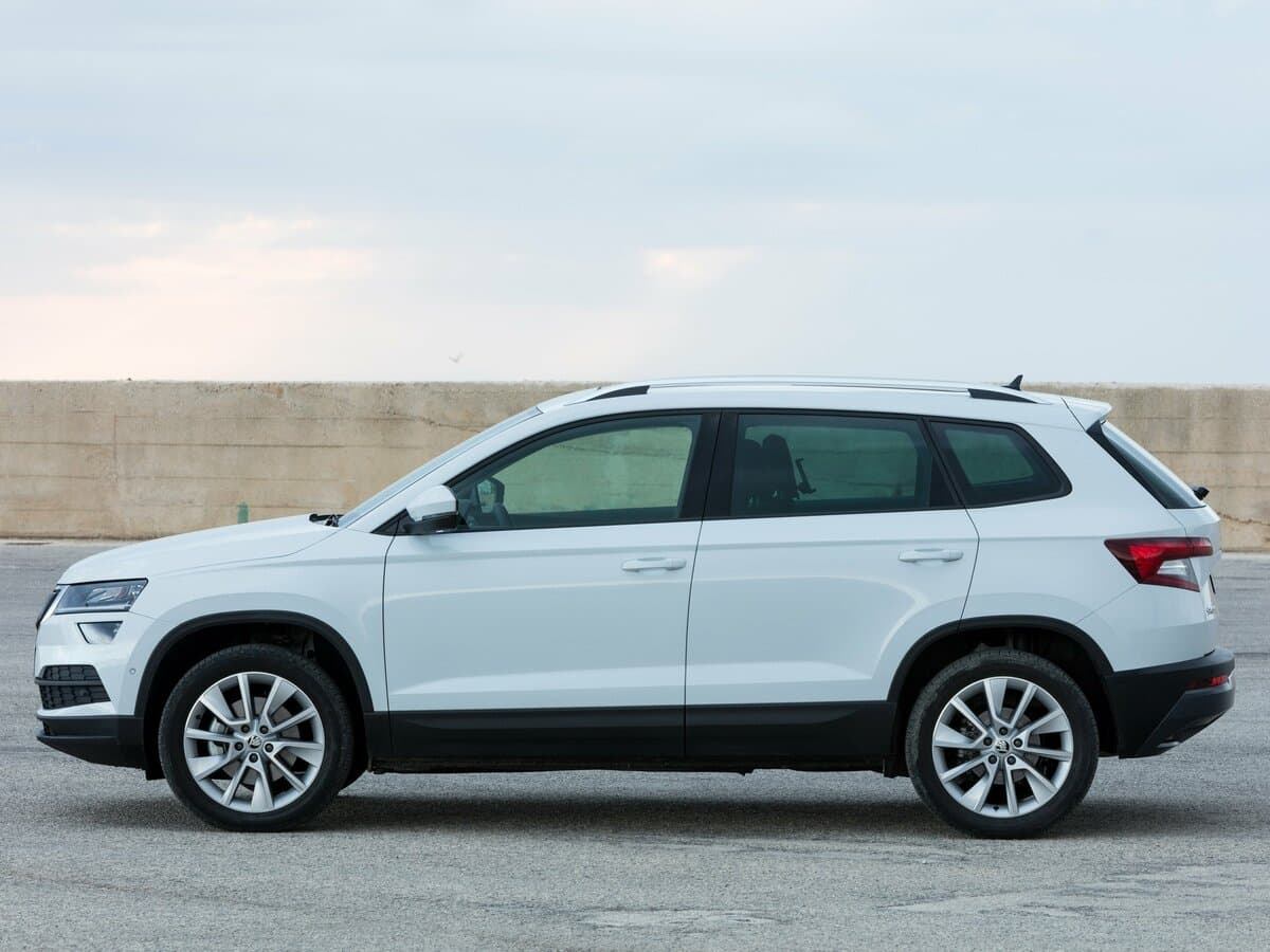 Skoda Karoq I — Yandan