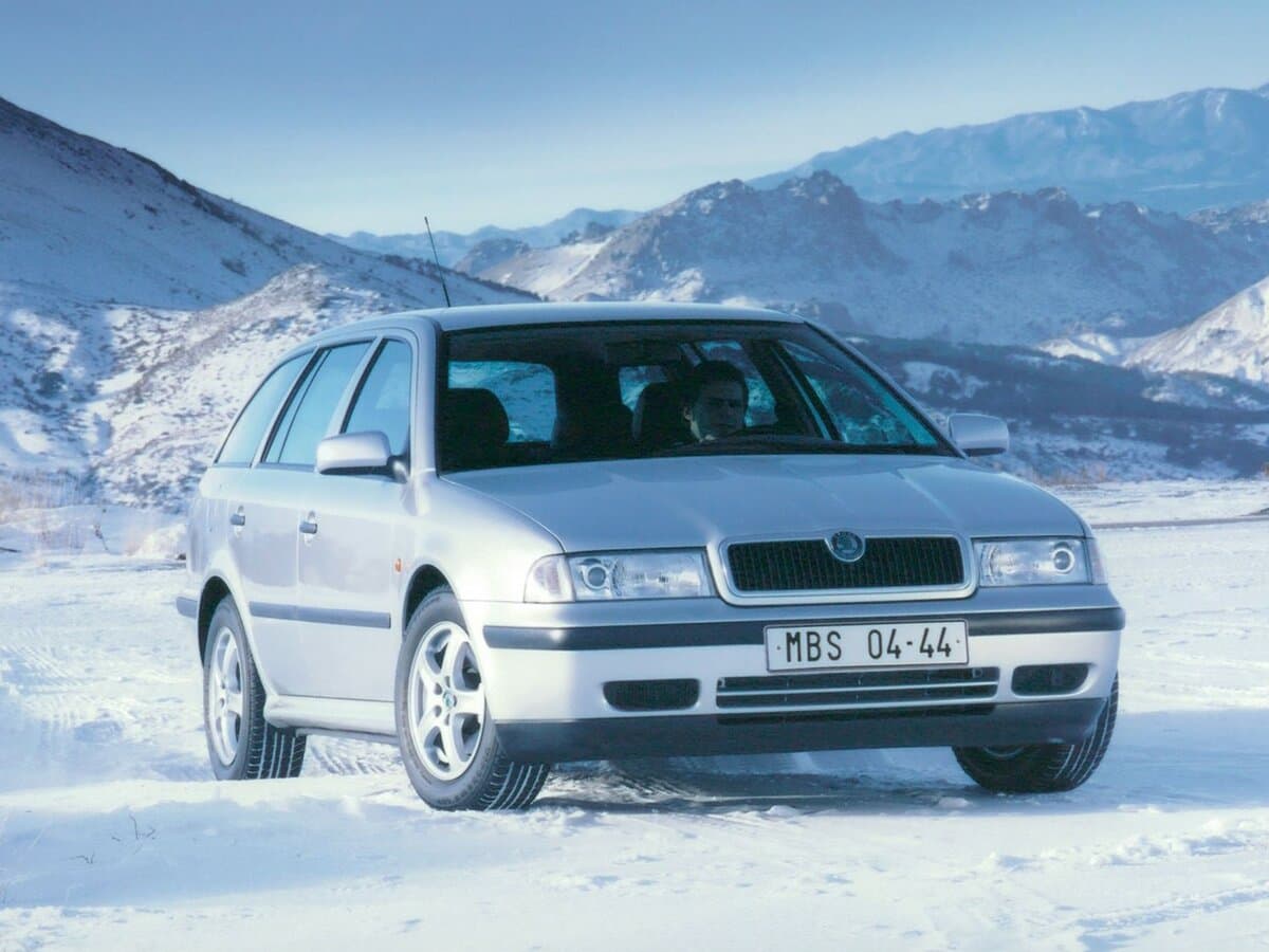 Skoda Octavia I (A4) — Əsas şəkil