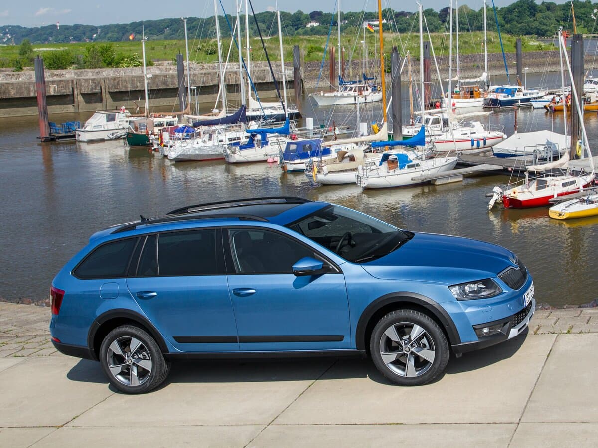 Skoda Octavia III (A7) — Yandan